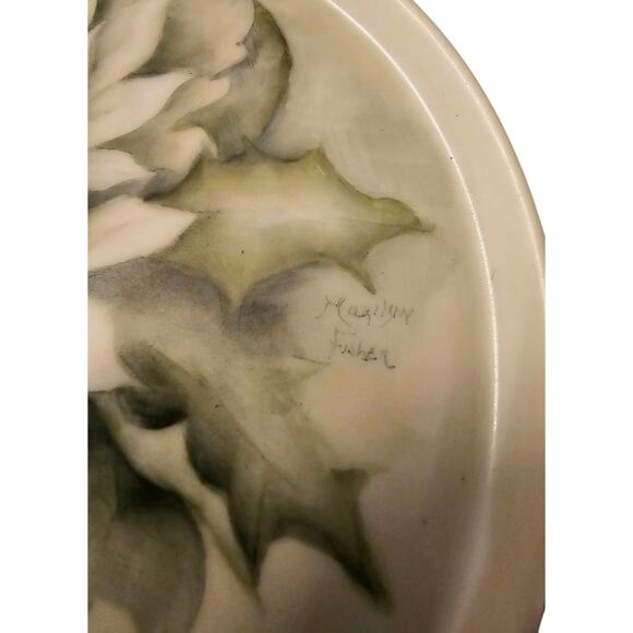 Vintage Hand Painted Plate With Wall Hooks Floral w Green and White - Picture 2 of 4